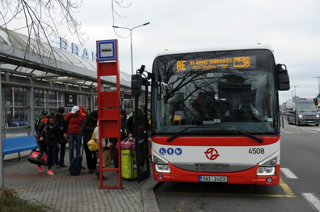 Автобус AE в Праге