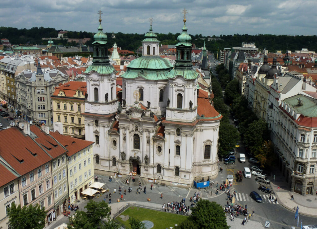 церковь святого Николая прага фото