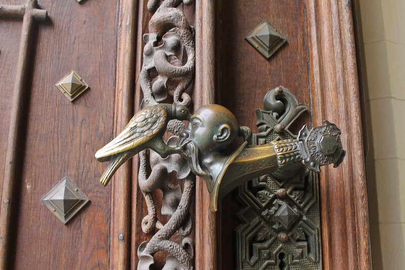 Дверь. Глубока над Влтавой. Чехия