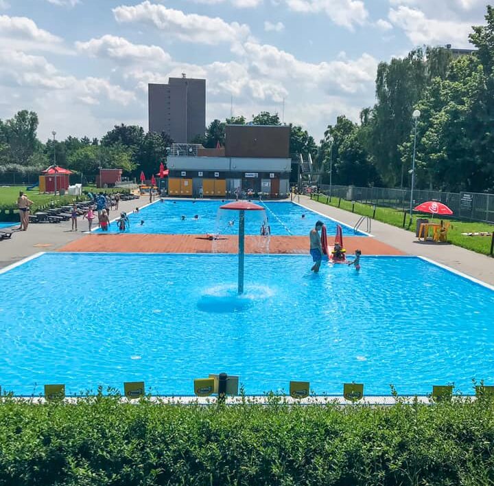 Бассейн Ládví Прага