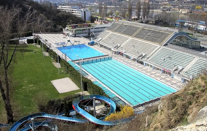 Плавательный стадион Podolí Прага