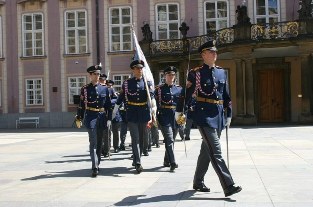 смена караула пражский град