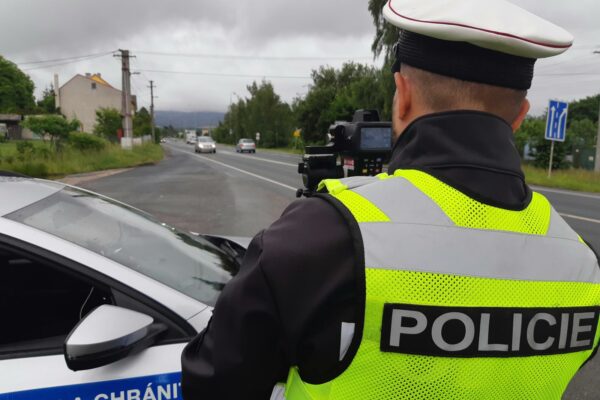 Speed Marathon: водителей штрафуют и угощают пивом